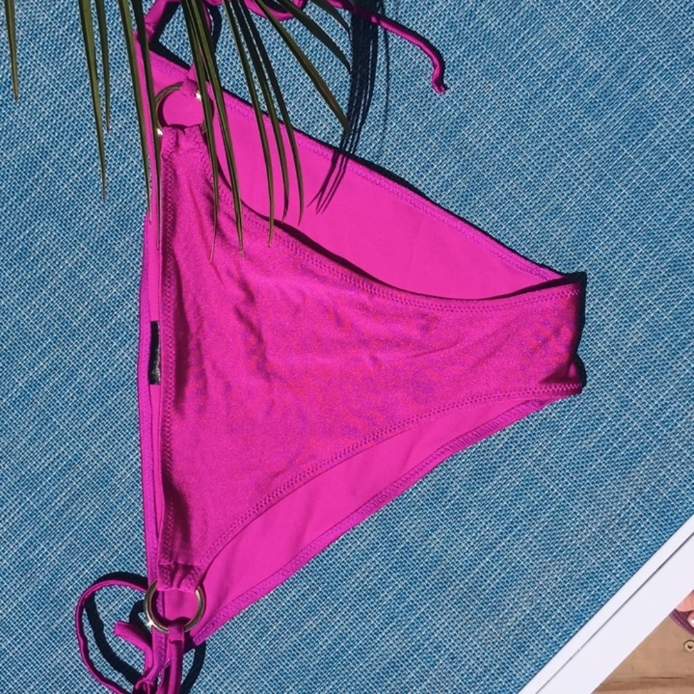 H&M bikini bottoms